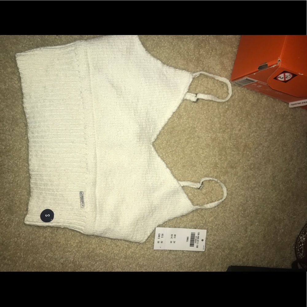 Abercrombie and fitch cute knit crop top